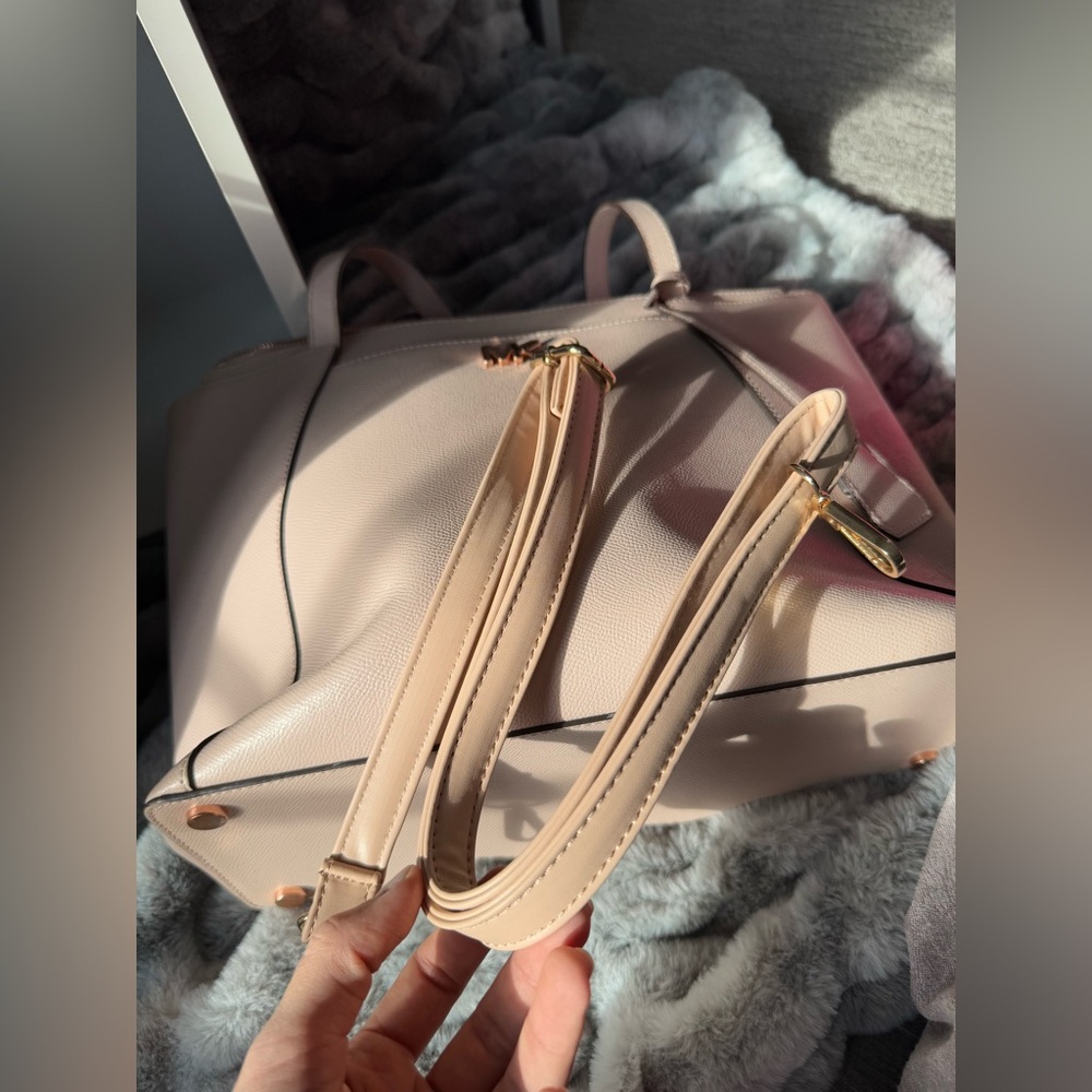 Pink MK purse w/ straps - Picture 6 of 10